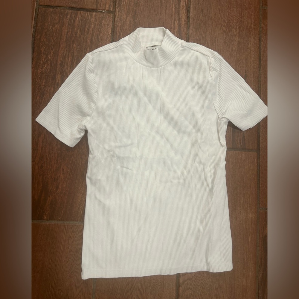 Free assembly size S white ribbed mock neck t shirt